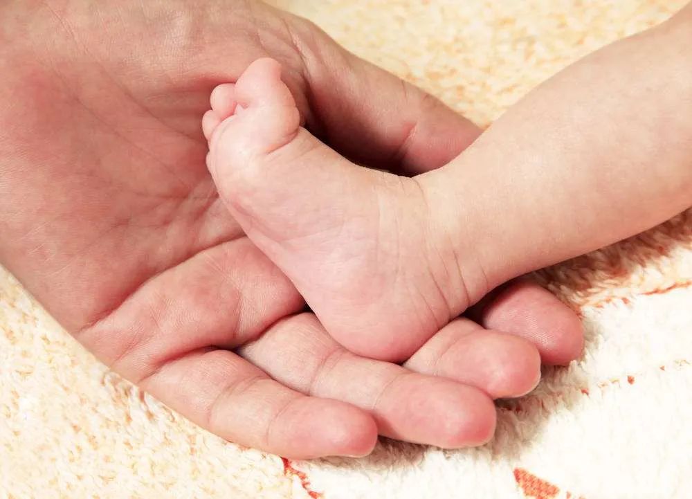 試管嬰兒與自然懷孕有區(qū)別嗎？胚胎移植和自然受孕區(qū)別