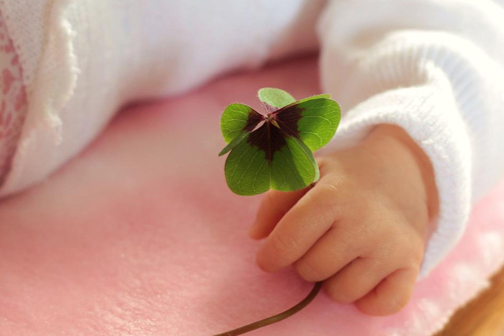 試管嬰兒移植后著床成功的癥狀表現？著床成功最準的信號